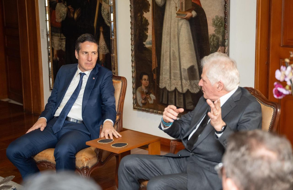 Bernie Moreno se reunió en Bogotá con Miguel Uribe Londoño, padre del asesinado congresista colombiano Miguel Uribe Turbay