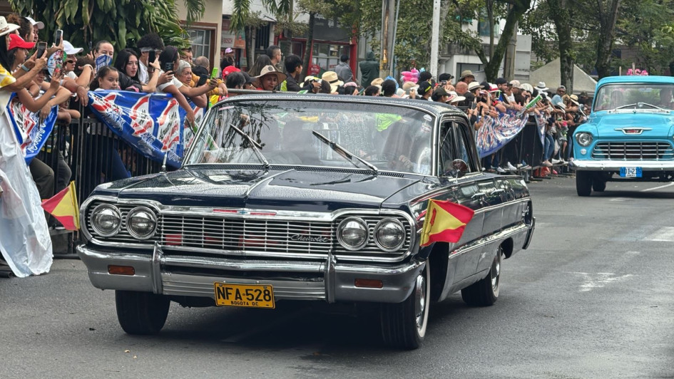 El Carnaval de la Cosecha 2025 recorre la Avenida 30 de Agosto con la participación especial del Carnaval de Río de Janeiro.