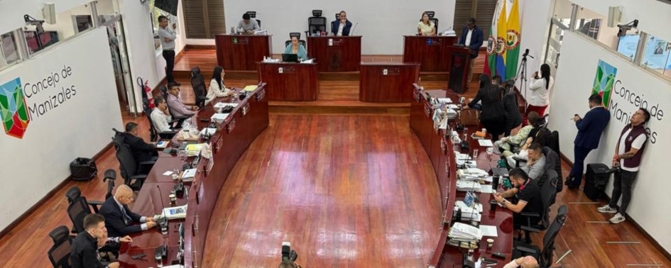 En el recinto del Concejo de Manizales se llevó a cabo la instalación del segundo periodo de sesiones extraordinarias. 