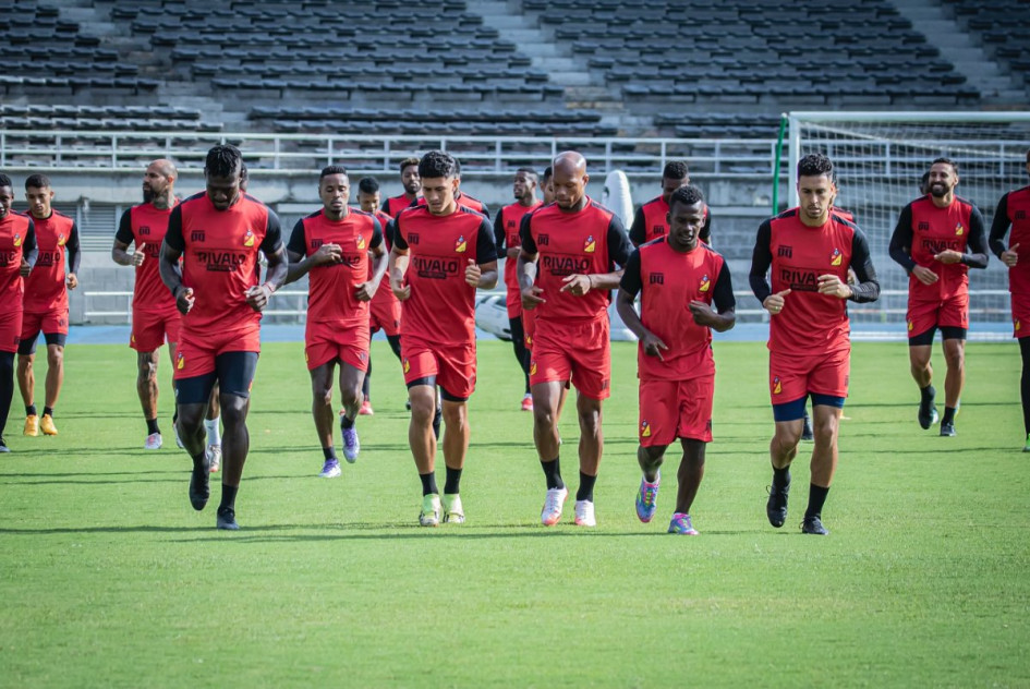 Deportivo Pereira ajusta detalles para recibir este jueves 14 de agosto al América de Cali en el Hernán Ramírez Villegas.  El equipo Matecaña llega con la motivación de mantenerse invicto en casa y con la expectativa de medirse ante un rival que, según su técnico Rafael Dudamel, llega “golpeado emocionalmente” tras los malos resultados en Liga y en Copa Sudamericana. En zona mixta, Dudamel abordó varios temas: desde la lectura que hace del momento del rival, hasta la posibilidad de variantes ofensivas y el