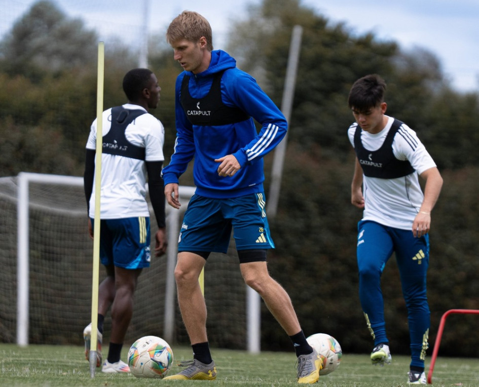 Millonarios recibe este viernes al Deportivo Cali en el estadio El Campín de Bogotá.