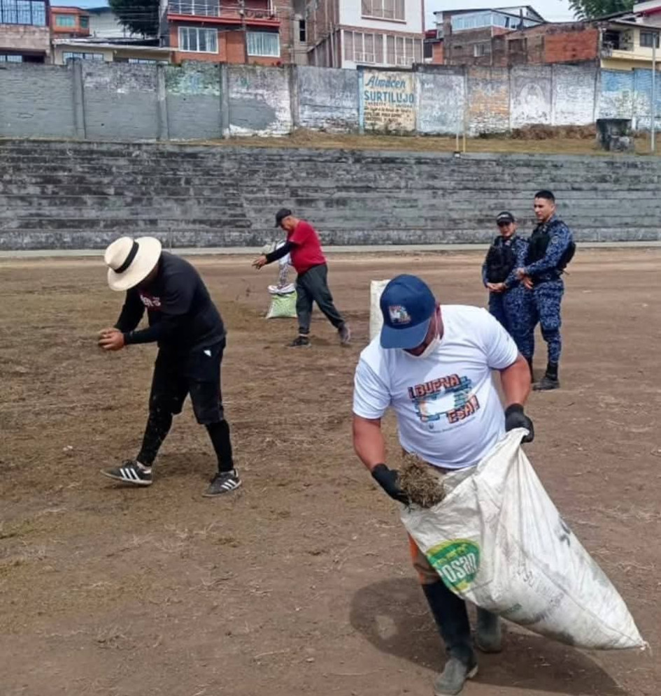 Los detenidos llevaron a cabo labores como siembra de semillas y embellecimiento de zonas verdes.