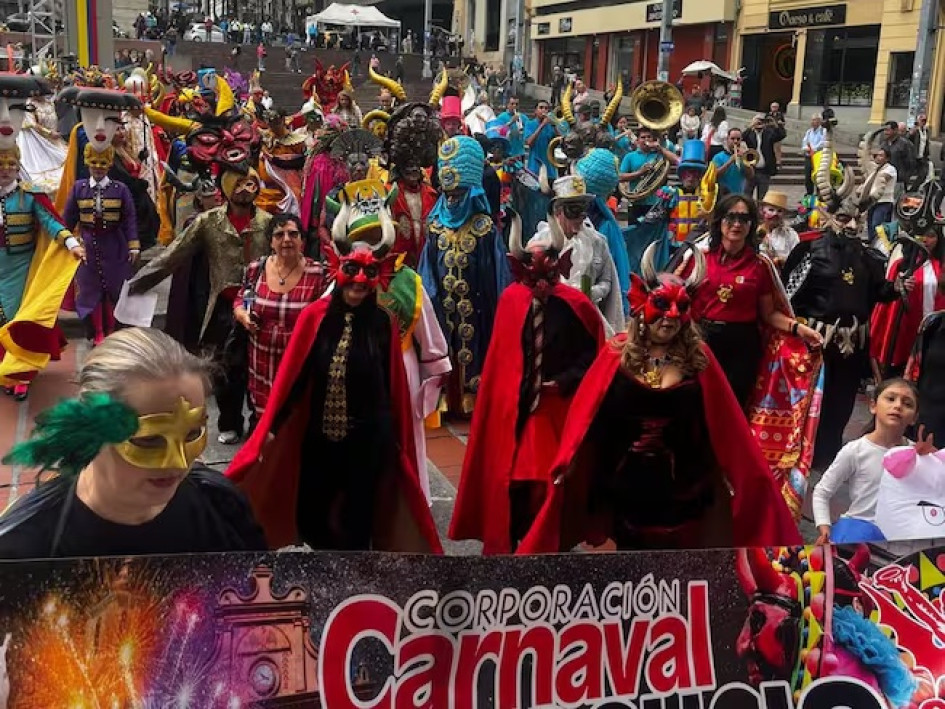 El Carnaval de Riosucio transitará por las vías centrales de Tocancipá, con todo su colorido y esplendor, este sábado.