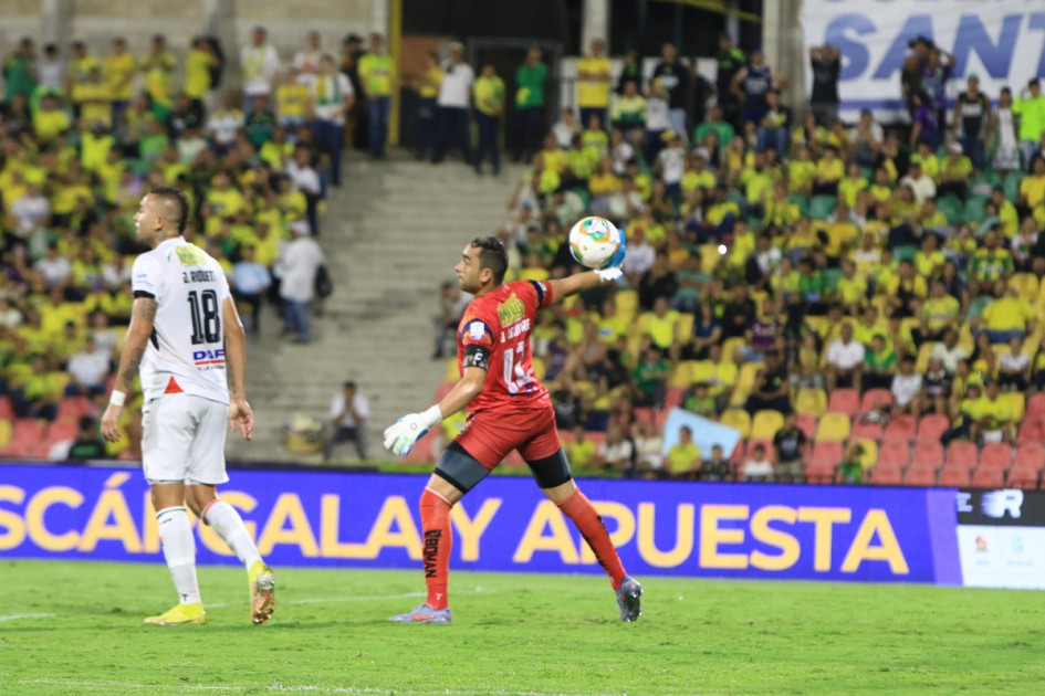 El Once Caldas consiguió un empate 0-0, pese a haber sido dominado todo el partido por Atlético Bucaramanga, por la fecha 3 de la Liga BetPlay Dimayor 2025-2. El arquero James Aguirre fue la figura del compromiso.