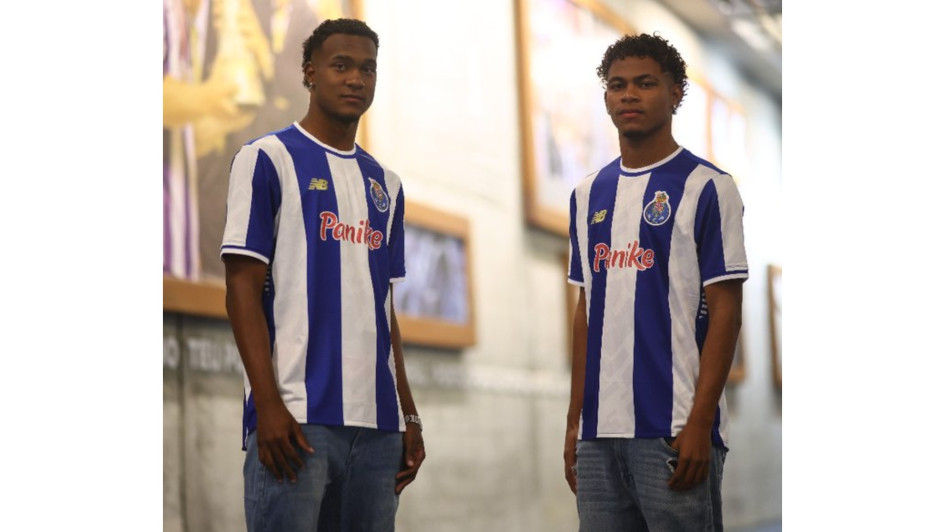 Julián Pérez y Jhojan de la Cruz, los dos juveniles colombianos que ahora jugarán en el Porto de Portugal.
