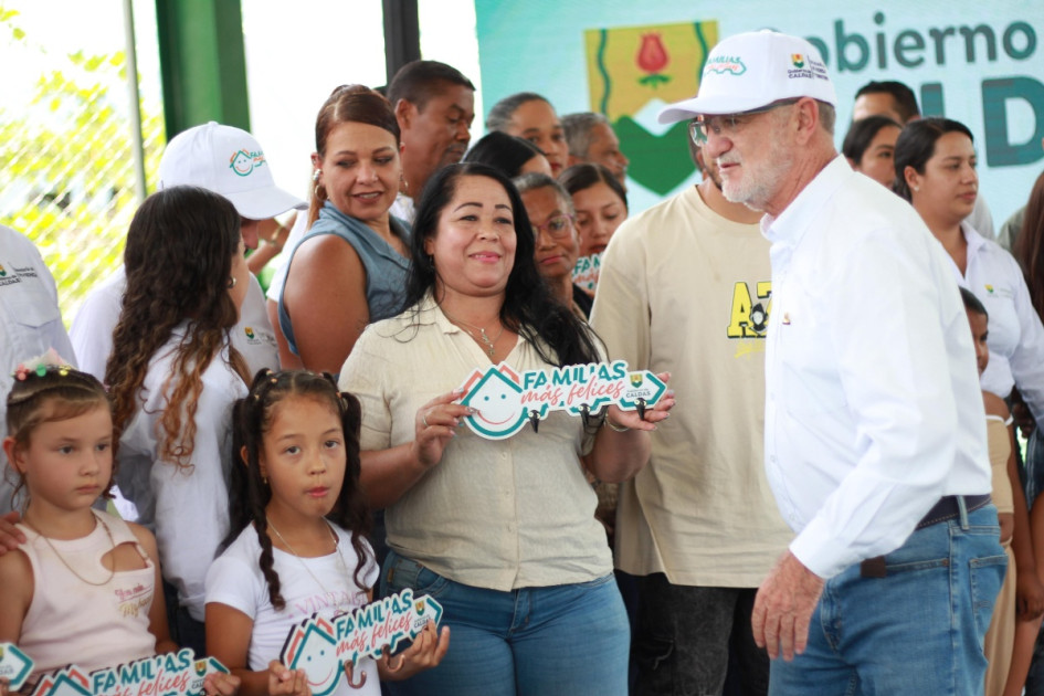 Gobernación de Caldas entrega esperanza y hogar a familias vulnerables de Marmato