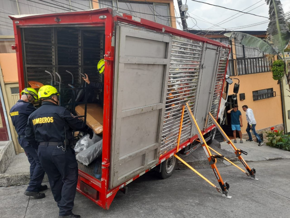 En el accidente, registrado en la mañana de este sábado, no hubo lesionados.
