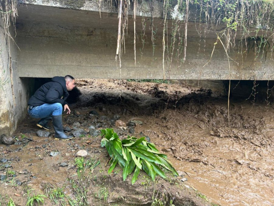 Creciente de quebradas pasó por cuatro puentes de Belén de Umbría (Risaralda).