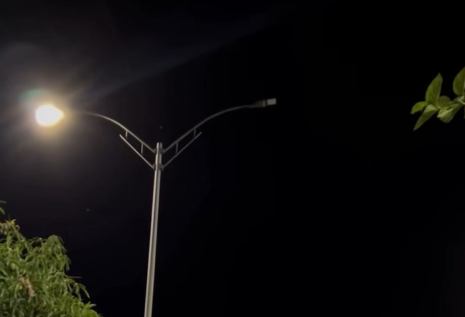 Carolina Giraldo denuncia irregularidades en la modernización del alumbrado público de Pereira, mientras que Alejandro Giraldo señala montos adicionales