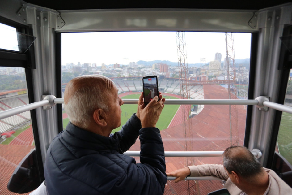 Estos son los 10 pecados que tuvo la línea 3 del cable aéreo antes de abrir sus puertas, según el alcalde Rojas. Esperan miles de pasajeros diarios. Crónica de la inauguración.
