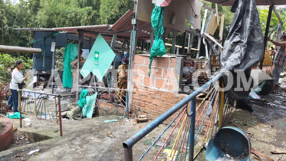 Las autoridades atendieron a lesionados, sin heridas de consideración.