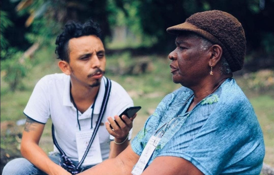 Jhon William Hurtado presenta su libro de crónicas, De caminos y vientos en la Feria del Libro de Manizales el miércoles 3 de septiembre 