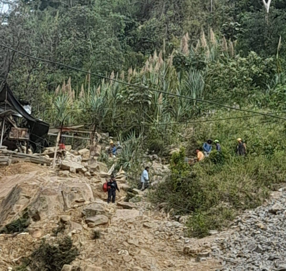 El minero se encontraba realizando labores de extracción de minerales, intentó afinar uno de los respaldos y fue golpeado por un cuadro.