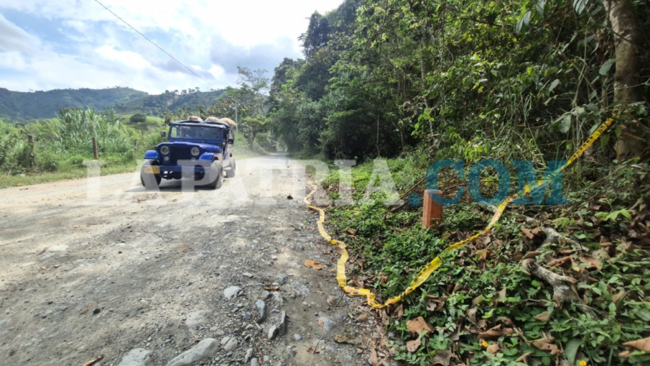 Dos cuerpos que estaban enterrados en una fosa fueron hallados en la vereda Río Claro, de Villamaría (Caldas). Se desconocen sus identidades.