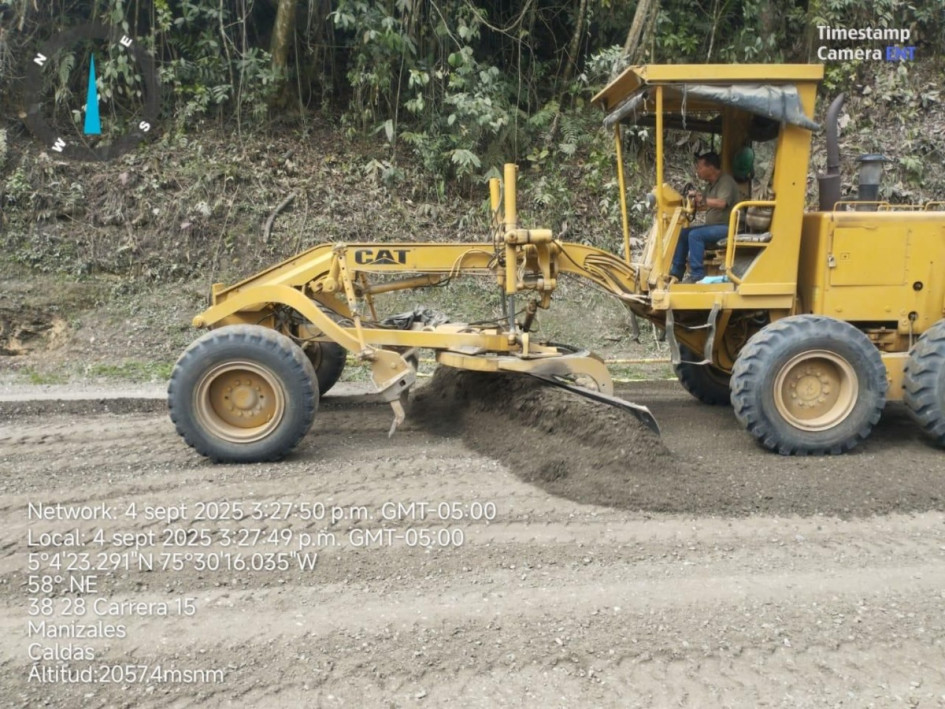 Estos son los nuevos horarios del pare y siga en la vía Manizales-Neira, donde mejoran 320 metros de carretera.