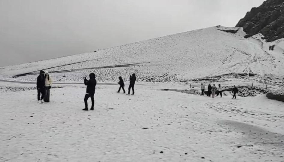 Granizada en el volcán Nevado del Ruiz