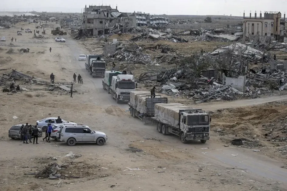Camiones con ayuda humanitaria en Rafah.