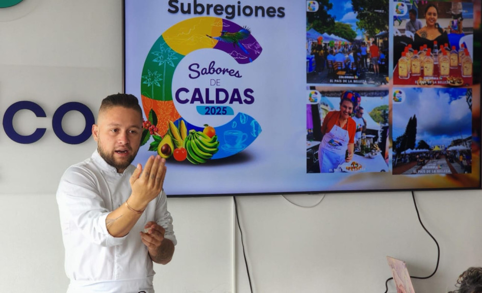 Jhoan Arcila, fundador y chef de desarrollo creativo e investigación de Empiria, durante el lanzamiento de Sabores de Caldas 2025.
