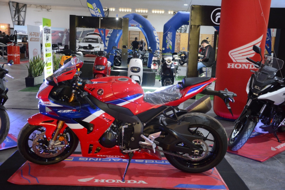 Como esta, varias motocicletas resaltan por su imponencia en el Motofest Manizales. La feria comercial y deportiva se extenderá hasta este domingo con motos para todos los gustos.