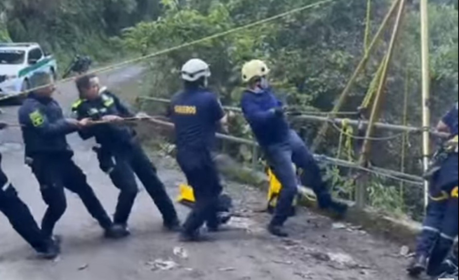 Foto de video| LA PATRIA Rescate del cuerpo de Uber Trujillo.