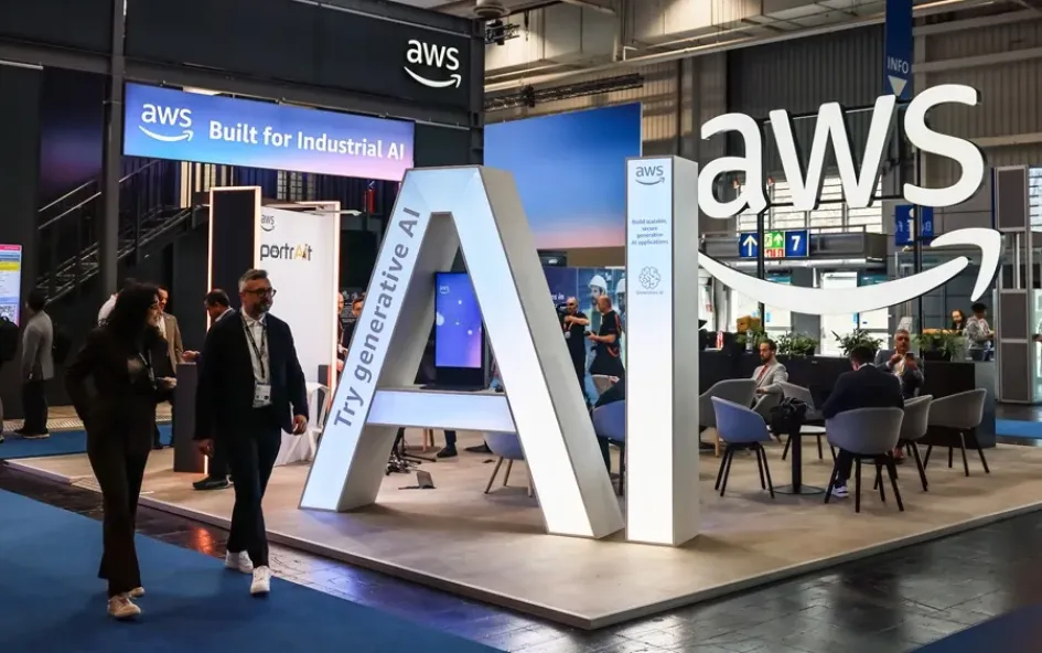 Amazon Web Services (AWS)