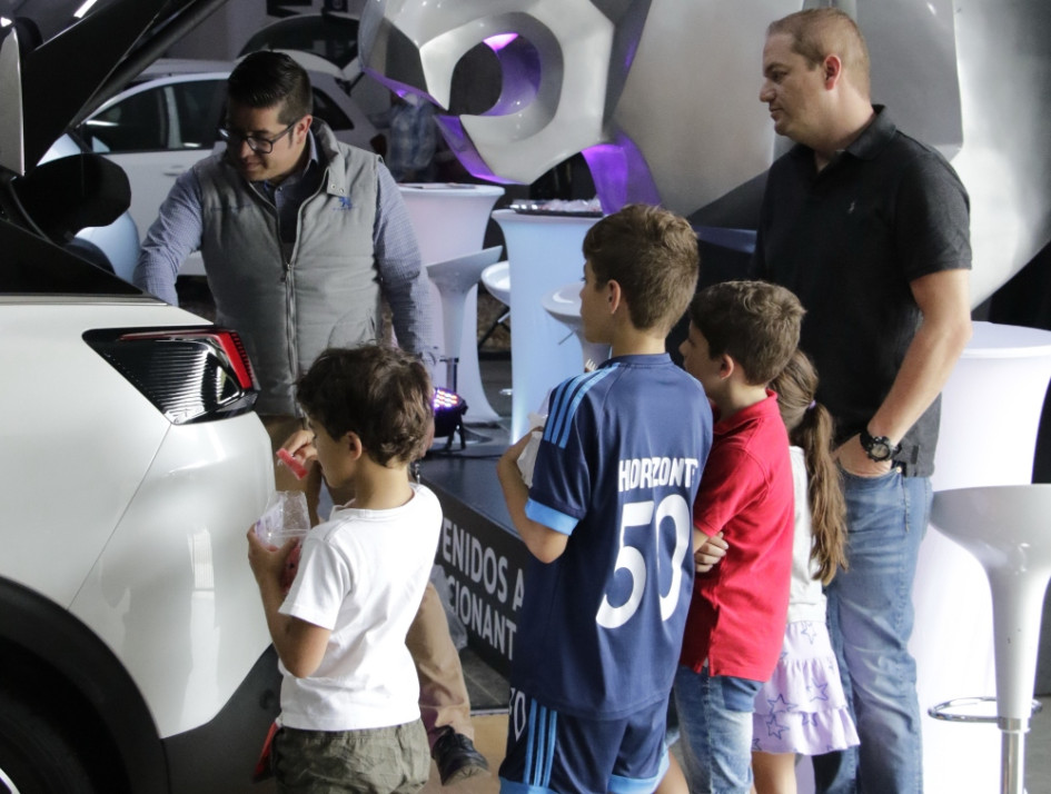 La familia es clave en la decisión a la hora de comprar un vehículo. Conozca los consejos esenciales para adquirir un carro nuevo. Si es para Manizales, fíjese en las condiciones de la ciudad.