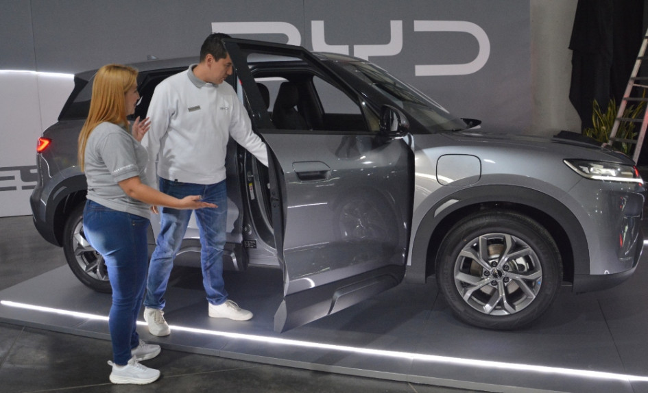 Los vehículos eléctricos son atractivos porque además de economía, ofrecen beneficios ambientales.