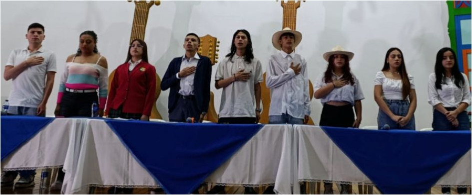 Estos son los nueve aspirantes aguadeños que estuvieron en el Teatro Bicentenario compartiendo con jóvenes de su edad.