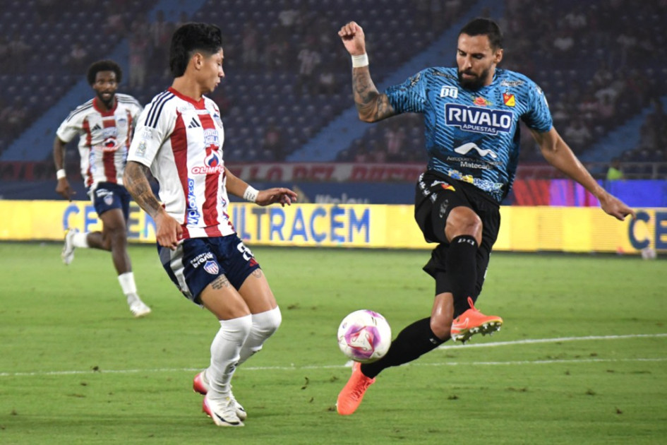 Castrillon y Moya, anotadores del partido. El ex Deportivo Pereira anotó de penal y Moya de cabeza. 