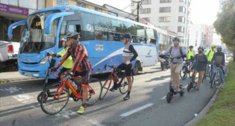 El objetivo es invitar a la ciudadanía a usar más el transporte público y la bicicleta para reducir los índices de contaminación.
