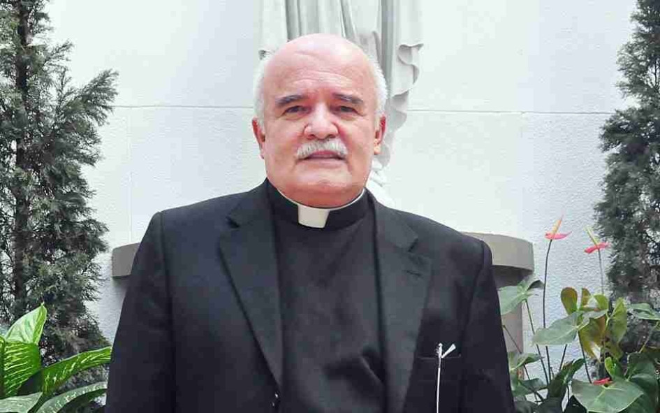 El sacerdote Francisco Gilberto Arias Escudero, conocido como el padre Pacho, es el autor de la canción.