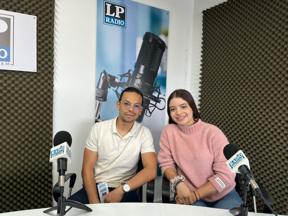    Esteban Saénz Ruiz e Isabela Molina Betancourt, deportistas de hockey en Caldas. 