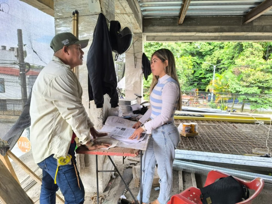 De acuerdo a la secretaría de Gobierno, los inspectores se identifican por un carnet con código QR y un chaleco institucional.