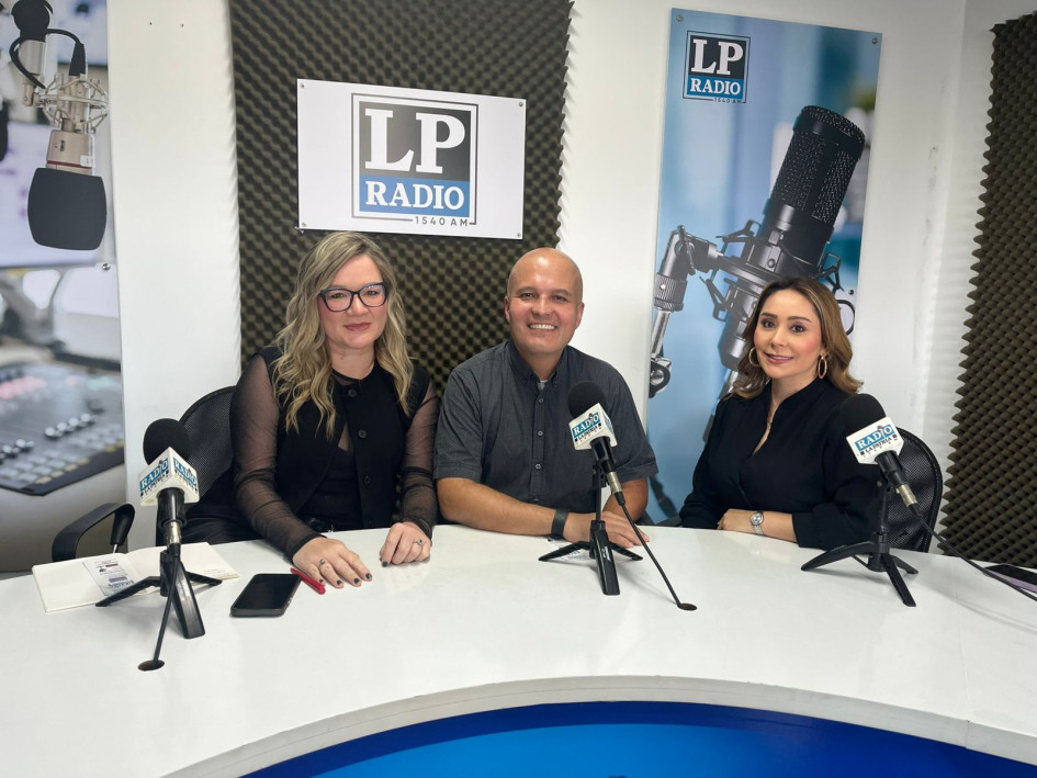 María Jhoana Marín, Óscar Andrés Alzate y Natalia Hernández, integrantes del primer Programa de Donación de Cuerpos y Órganos para la Ciencia Trascender en la Universidad de Manizales. 