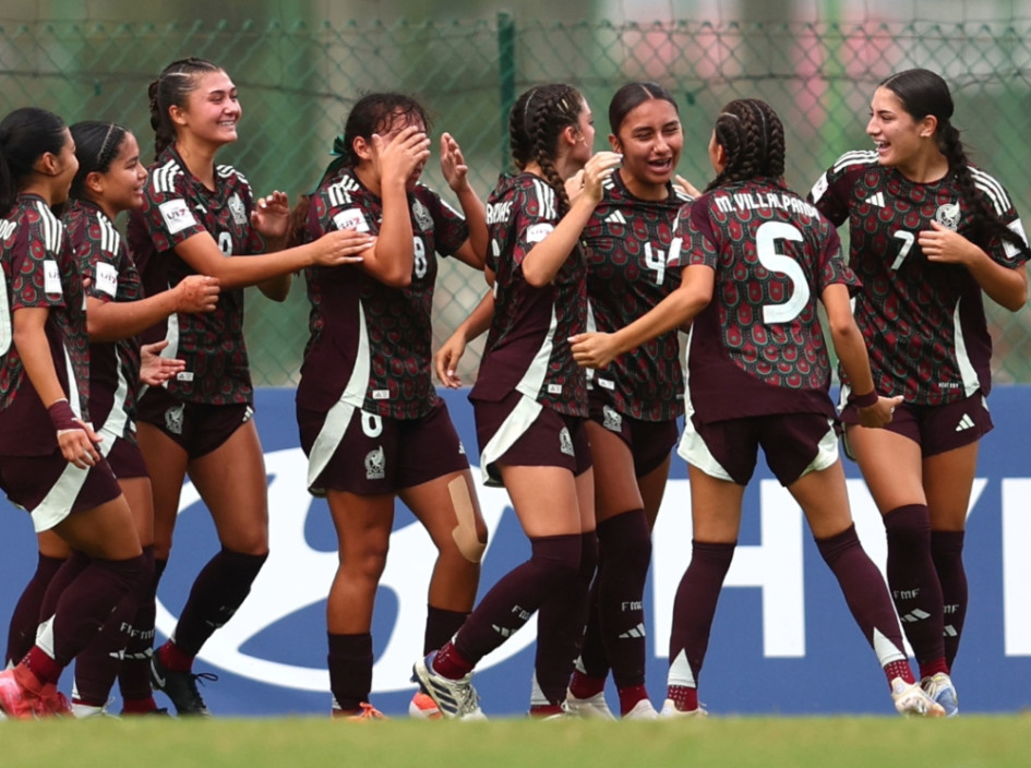 La selección mexicana celebra su paso a los cuartos de final del Mundial Sub-17 Femenino.