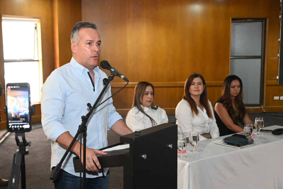 A pesar de las polémicas generadas por la modernización del alumbrado público de Pereira, la alcaldía, la empresa encargada y la interventoría respaldaron el proceso