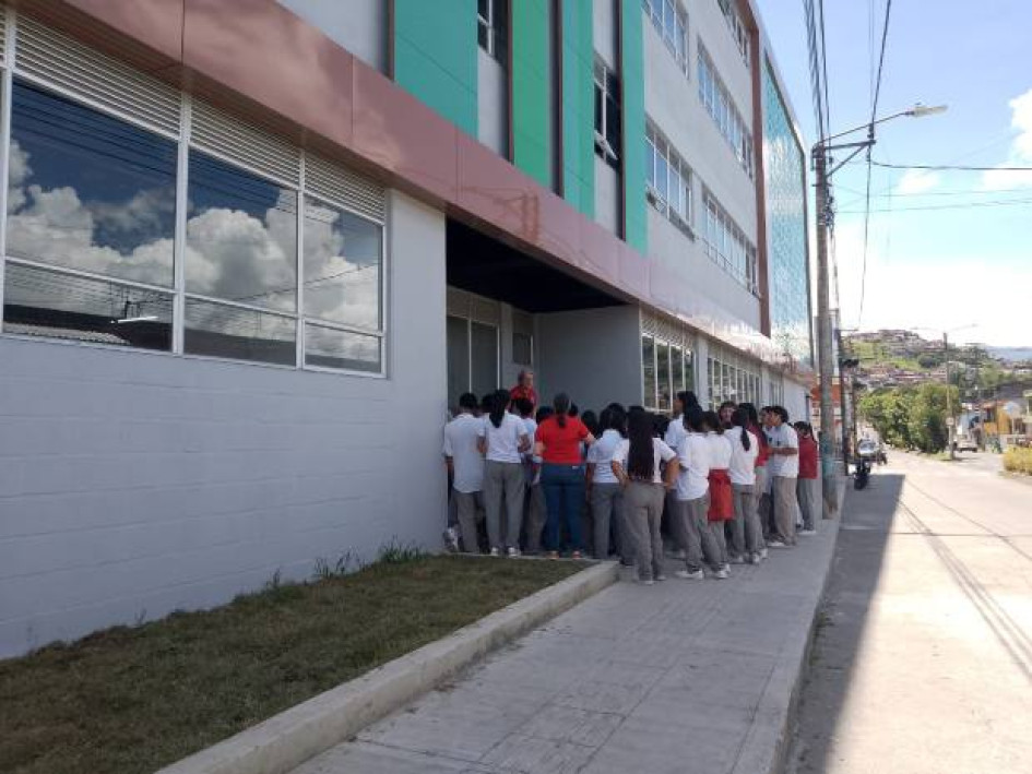 Foto I Leónidas Guerrero I LA PATRIA  Todo está listo para que desde el martes 14 de octubre del 2025 abran las puertas de un nuevo megacolegio en Caldas. Así se quedan terminadas las obras de 21 de 20 proyectos priorizados en el departamento, desde el 2016. Solo falta uno por concluir.