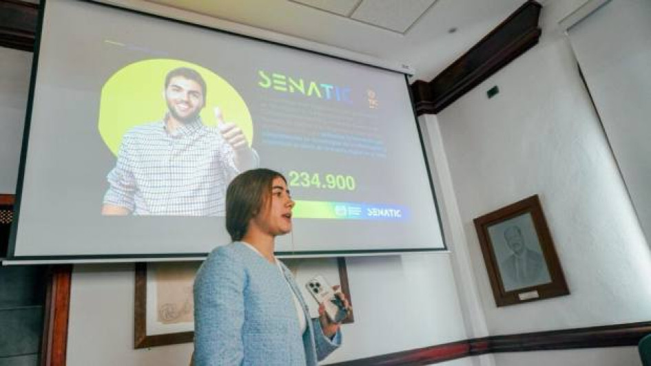 Laura Sofía Serna, enlace del Sena en la Gobernación de Caldas, dice: “las rutas de formación brindan una experiencia con enfoque balanceado que prepara a las personas para los desafíos del mundo laboral actual”.