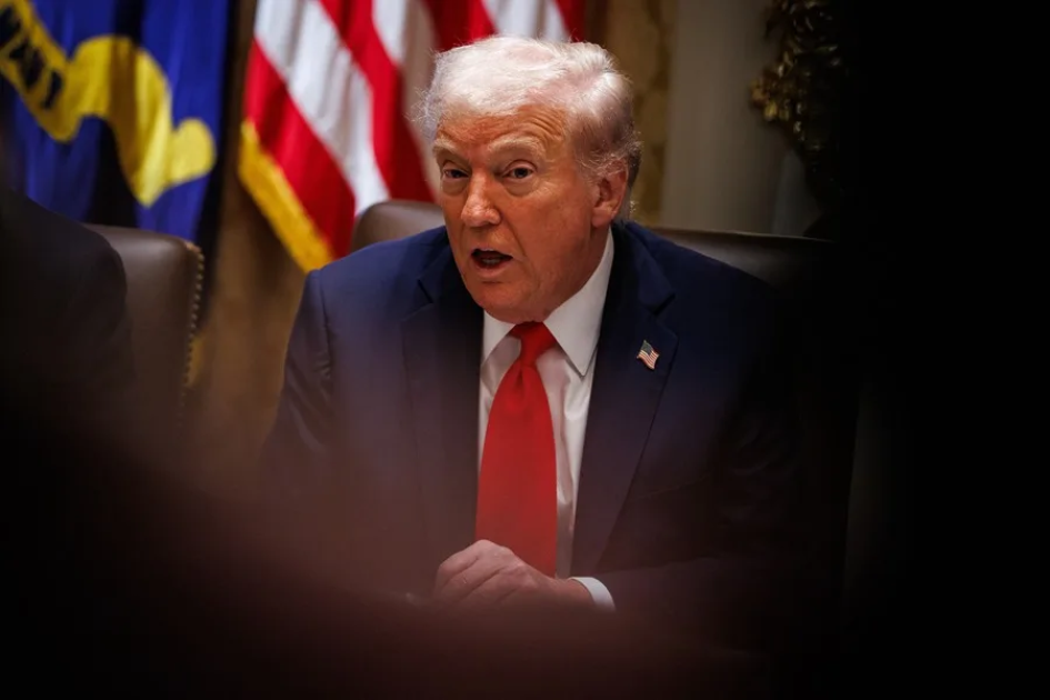 Foto | EFE | LA PATRIA Desde el avión presidencial, de camino a Tel Aviv, Trumpo afirmó ayer que la guerra entre Israel y Hamás "ha terminado".