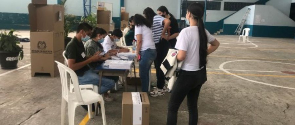 La Registraduría brinda las capacitaciones con material pedagógico y claro para que las personas que serán jurados entienda cómo deben de realizar el proceso durante la jornada electoral. 