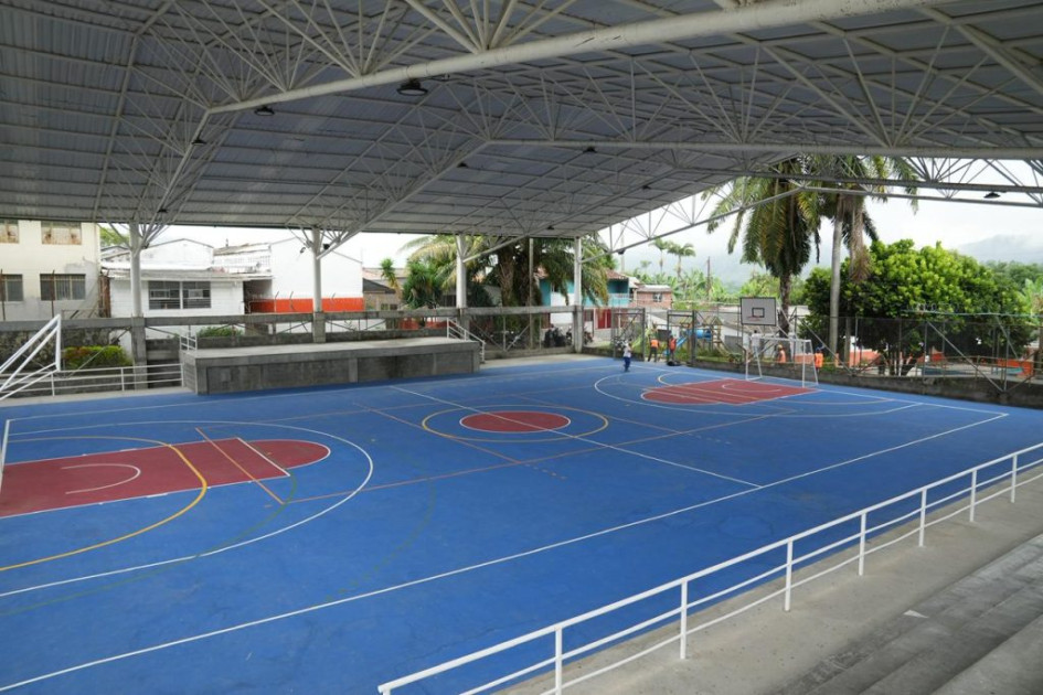 Centro de Integración Comunitaria del Kilómetro 41, en zona rural de Manizales, renovado.