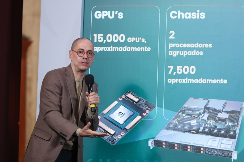 El titular de la Agencia de Transformación Digital y Telecomunicaciones, José Antonio Peña Merino, habla durante una rueda de prensa este miércoles en el Palacio Nacional de la Ciudad de México (México).