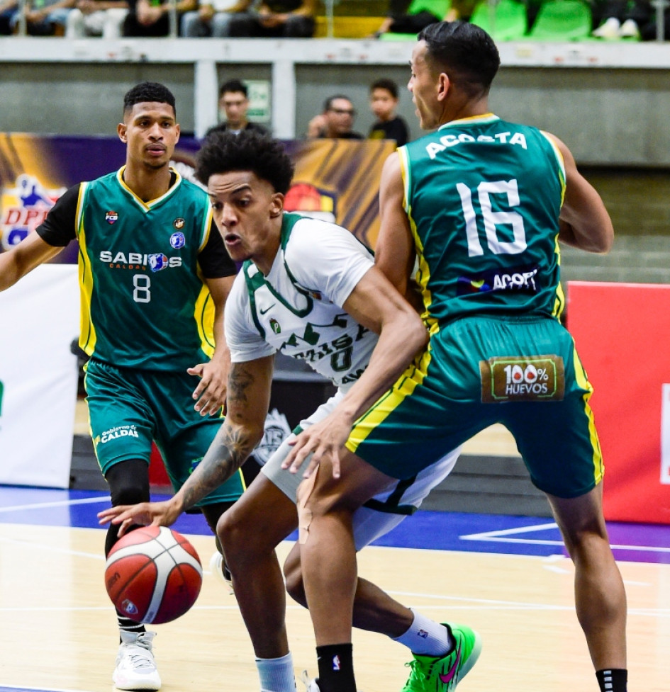 El segundo juego entre Paisas y Sabios de Caldas por la Liga de Baloncesto en Medellín.