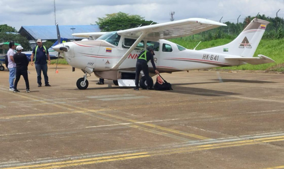 La avioneta HK 641 de Nativa Air cubría la ruta Yavarate - Papunahua - Bocoa - Mitú. Se accidentó este lunes con tres funcionarios de la Delegación Departamental del Vaupés de Registraduría Nacional del Estado Civil.