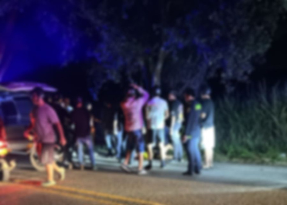 El adolescente viajaba en una moto perdió el control del vehículo y colisionó contra un árbol. 