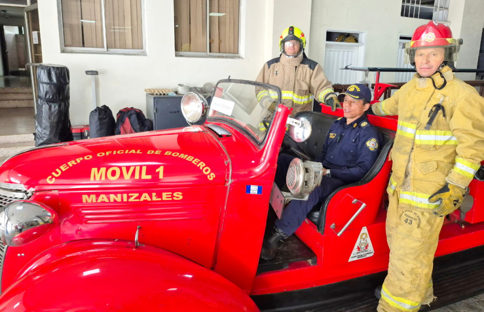 En Colombia existen 887 cuerpos de Bomberos, 814 voluntarios.