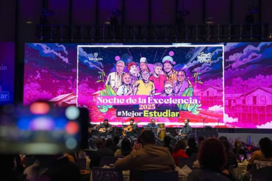 Foto I Wevb MEN I LA PATRIA  En la noche de este domingo 23 de noviembre del 2025 se conocieron los mejores docentes, estudiantes, al igual que las práctica pedagógicas exitosas en Colombia. Lista completa.