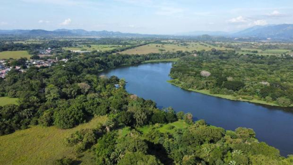 Fotos I Cortesía U. de Caldas I LA PATRIA  El acto de entrega de 400 hectáreas, en un predio en La Dorada que antes perteneció al narcotrático, será este martes 4 de noviembre del 2025.