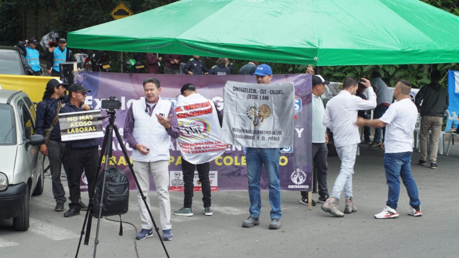 Sindicatos denuncian presuntos maltratos de Emas a trabajadores, conozca sus señalamientos. La multinacional no se ha pronunciado aún. Hay bloqueos a camiones de basura.