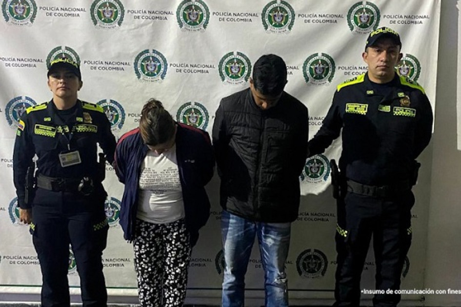 La Policía capturó por el caso a alias La Madrina, alias Yeyo y un administrativo de la Registraduría. 